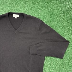 Neiman Marcus Cloud Cashmere Men's V-Neck Sweater Size Medium Black